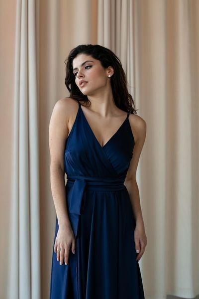 Stunning Blue A-Line Maxi Dress - Floor Length with Side Slit, Ideal for Bridesmaids or Prom (S/M, blue)