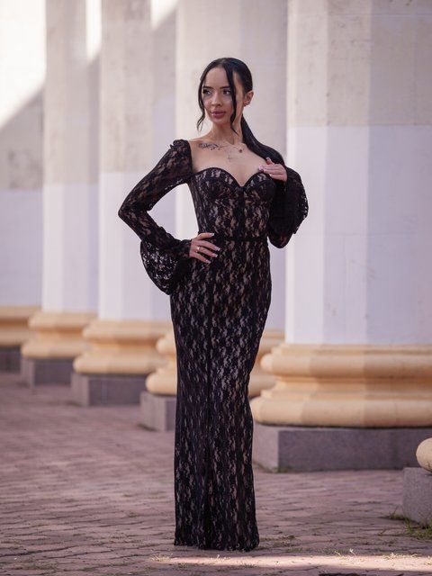 Black Evening Maxi Dress With Lace And Flared Sleeves (M, black)