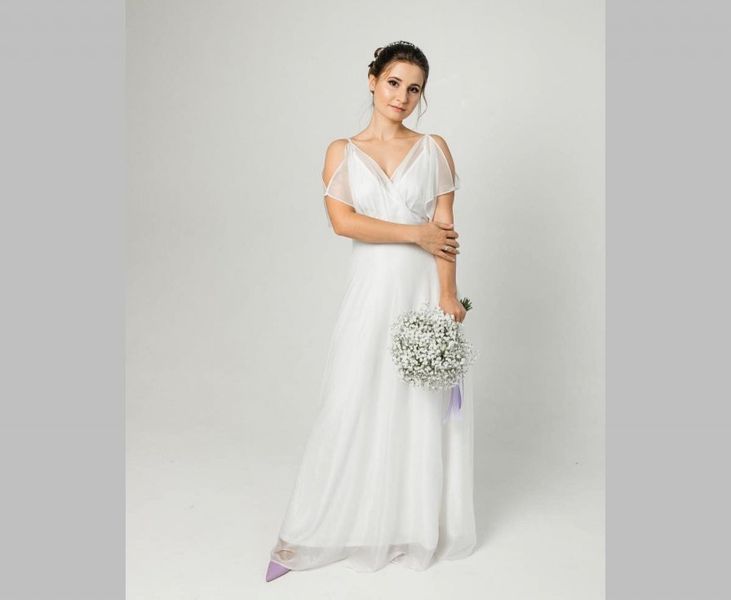 A-Line Maxi White Dress: Short Sleeve, V-Neck, Cold Shoulder, Sheer Sleeves (L/XL, white)