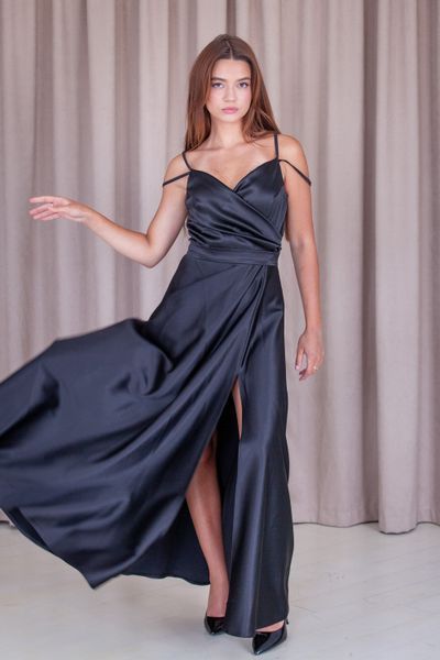 Elegant Black Sleeveless Maxi Dress with V-Neck and Side Slit (S, black)