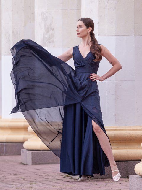 Navy Blue Maxi Evening Dress with V-Neck and Side Slit (XS, blue)