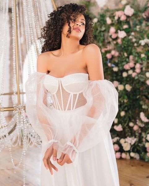 Off-White Trapeze Maxi Evening Dress with Puff Sleeves (M, off white)