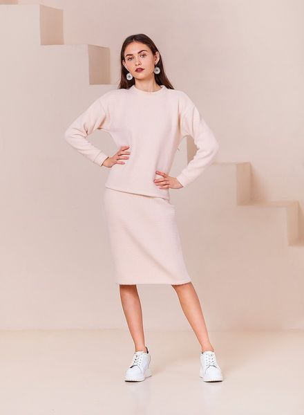 Elegant beige skirt suit (M, beige)