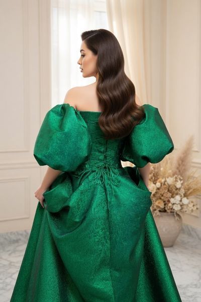 Green Off the Shoulder Prom Maxi Dress with Puff Sleeves (S/M, green)