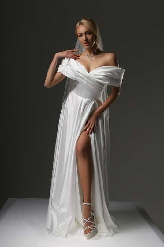 Fabulous Floor Length Fit & Flare White Maxi Dress: (M, white)