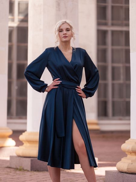 Темно-синя шовкова сукня міді з поясом та пишними рукавами (L, Синій) DEV-40-285-507 фото