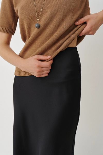Classic black midi skirt (XS/S, black)
