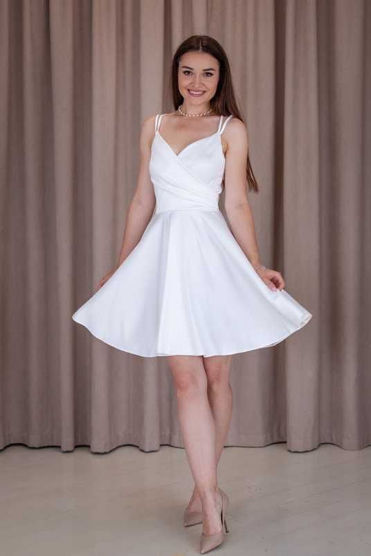 womens white dress long Elysium White Maxi Dress - US 8