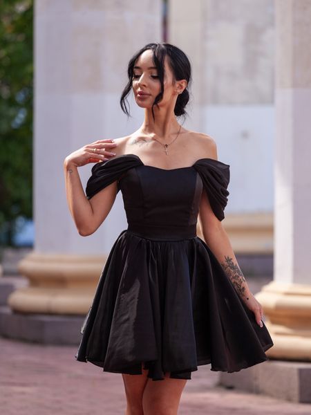 Black Off-The-Shoulder Mini Dress (XS, black)
