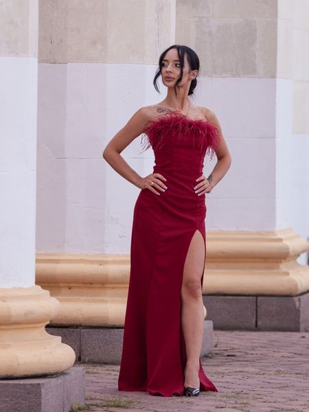 Burgundy Long Evening Strapless Dress With Feathers (S, burgundy)