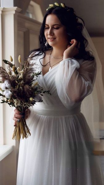Floor Length V-Neck Chiffon Maxi Dress (XL/XXL, off white)