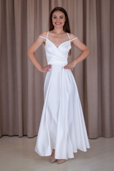 White Satin A-Line Maxi Dress with V-Neck and Side Slit (S, white)