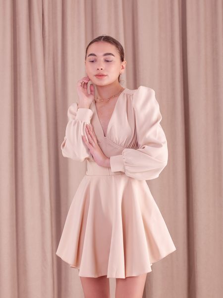 Casual Short Beige V-neck Cocktail Dress with Long Sleeves (M, beige)